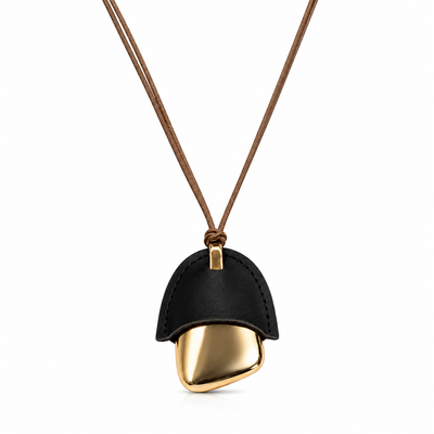 Minimalist Acorn Pendant Necklace – 18K Gold